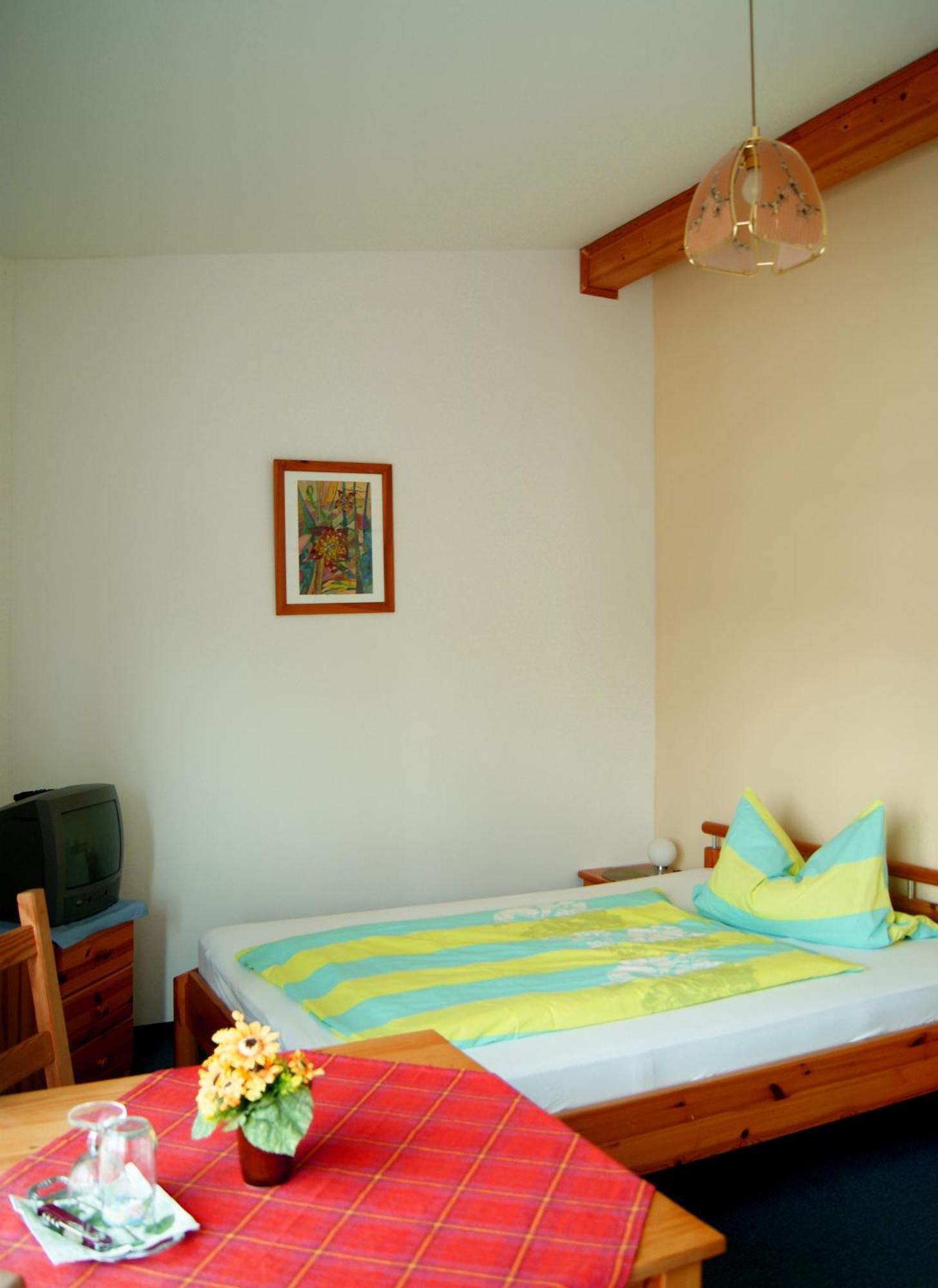 Pension Waldeck Гёрен Экстерьер фото